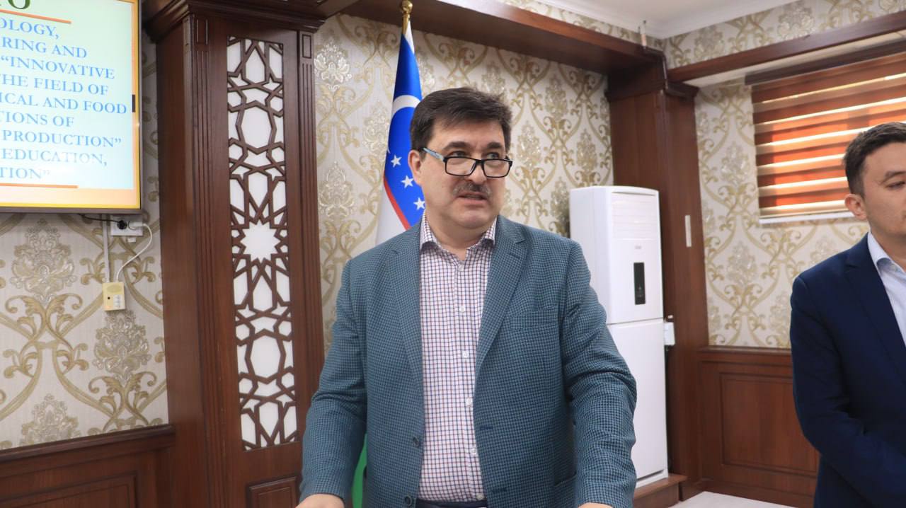 Plenary sessions of the autumn international conferences Apitech-V, TITDS-XIV and Agritech-IX in Uzbekistan